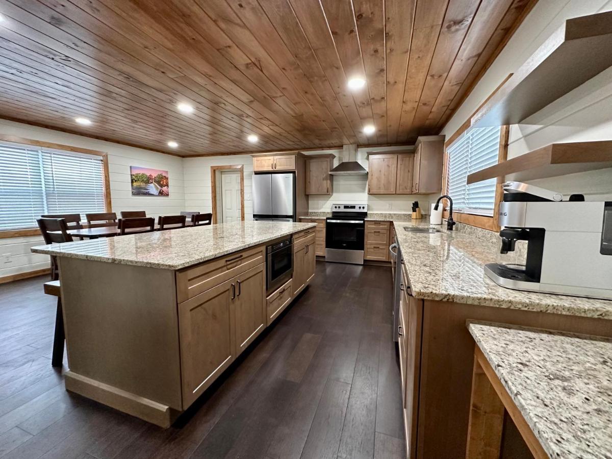 Creekfront Lodge: Brand New! Pigeon Forge Exterior foto