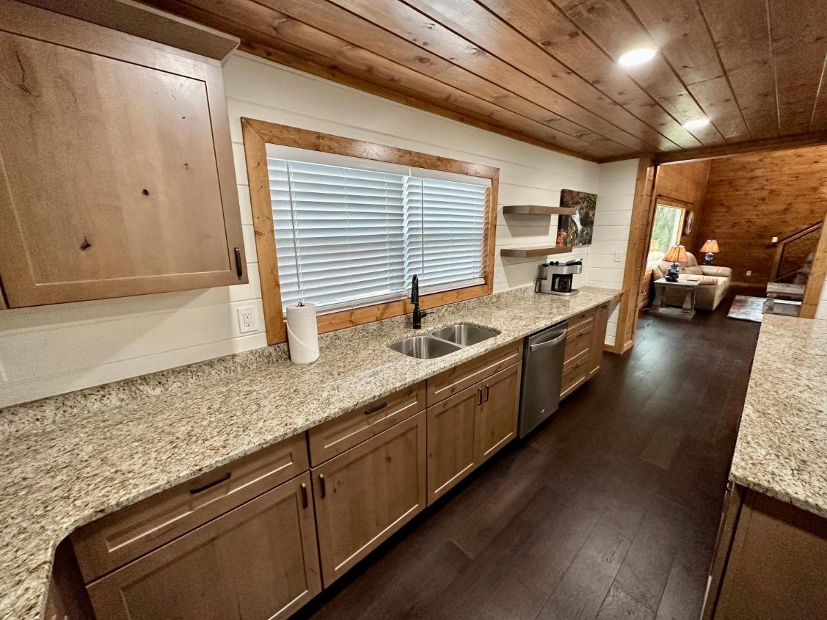 Creekfront Lodge: Brand New! Pigeon Forge Exterior foto